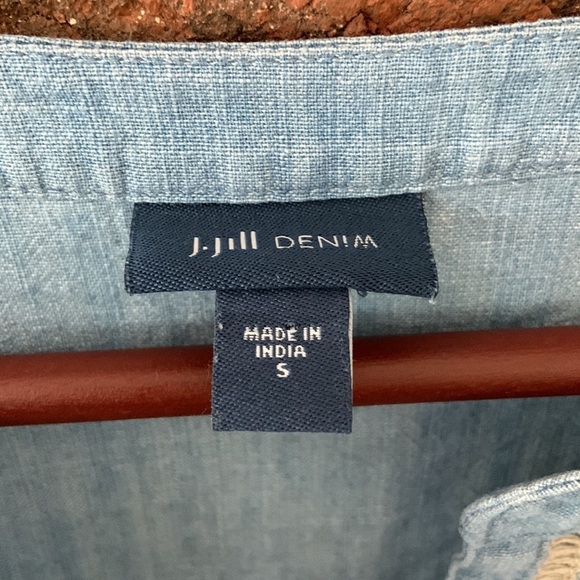 J. Jill Denim Chambray Embroidered Tunic Top - Picture 2 of 6